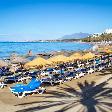 Banus - Center - Super Bright 2br - 2ba - Floor To Ceiling Windows - Prime Ricardo Soriano Location - Close To The & Plaza De Naranjos Old Town - Walk Everywhere - Surrounded By Restaurants, Cafes & Bars * Marbella