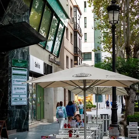 Banus - Centre Soriano 马尔韦利亚